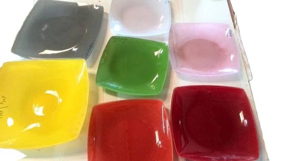 Pigmento de vidrio de óxido de hierro para una resistencia duradera a los ácidos y alcalinos en los tumblers y en el vidrio
