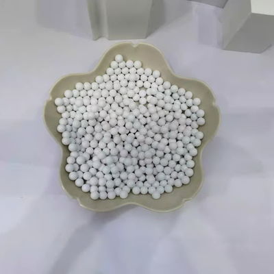 99 Alta alumina 99 Al2O3 Bolas cerámicas 1-80 mm Moldeado para bolas cerámicas